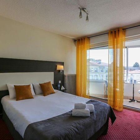 סנטה Brit Hotel Bleu Nuit מראה חיצוני תמונה