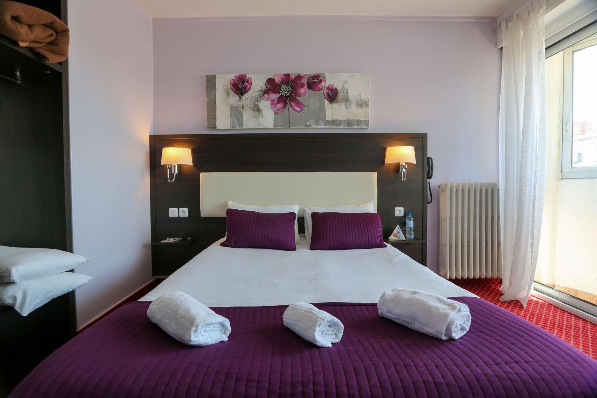 סנטה Brit Hotel Bleu Nuit מראה חיצוני תמונה