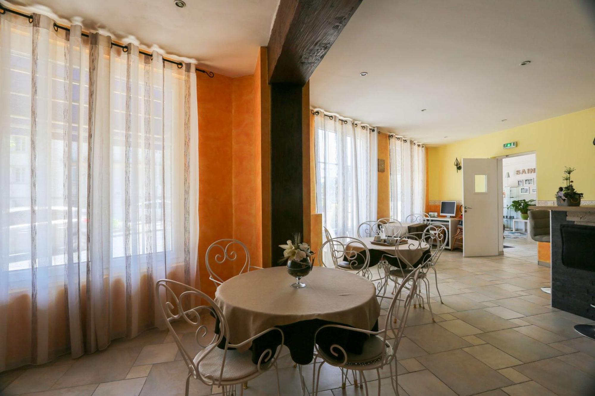 סנטה Brit Hotel Bleu Nuit מראה חיצוני תמונה