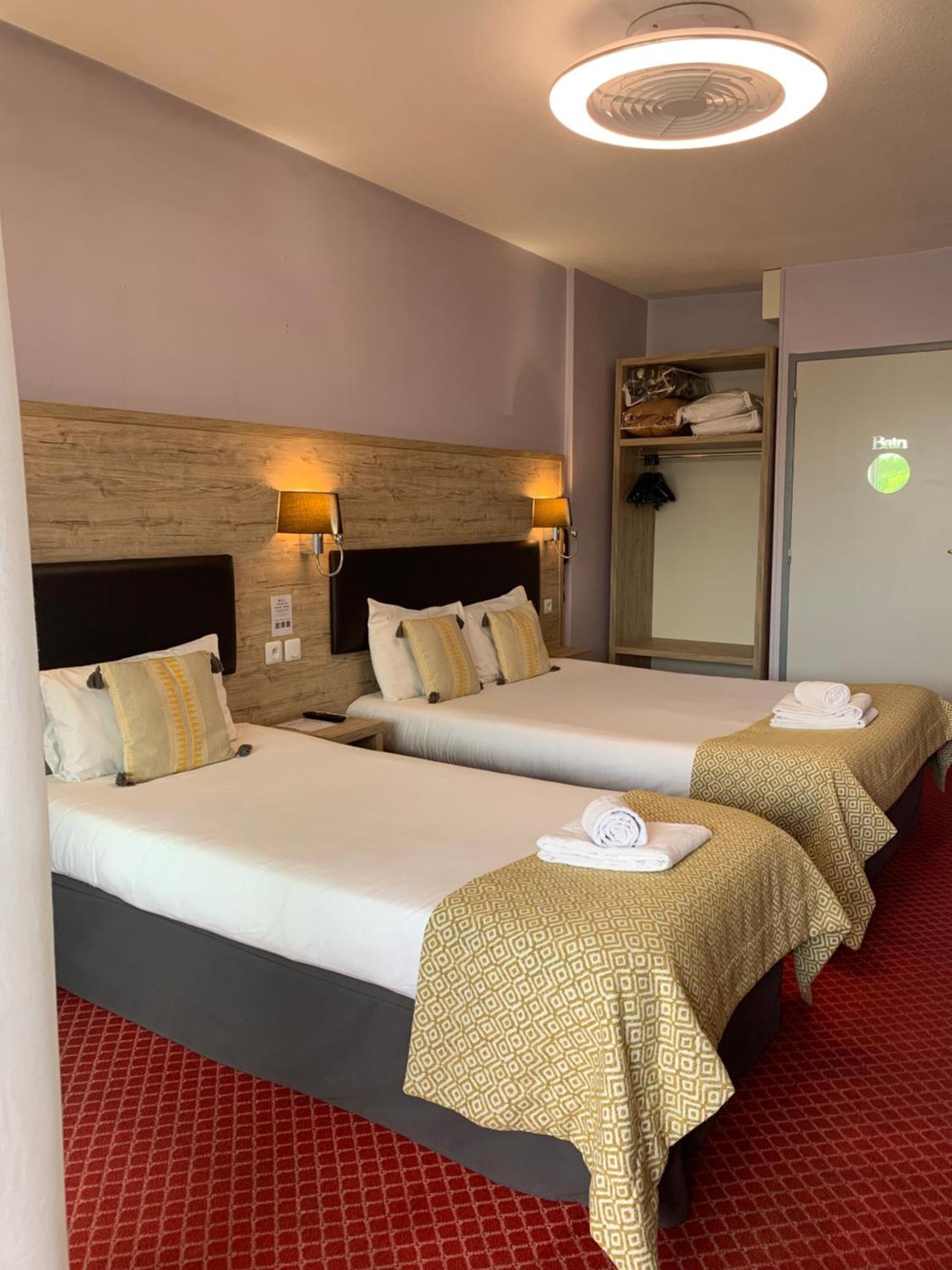 סנטה Brit Hotel Bleu Nuit מראה חיצוני תמונה