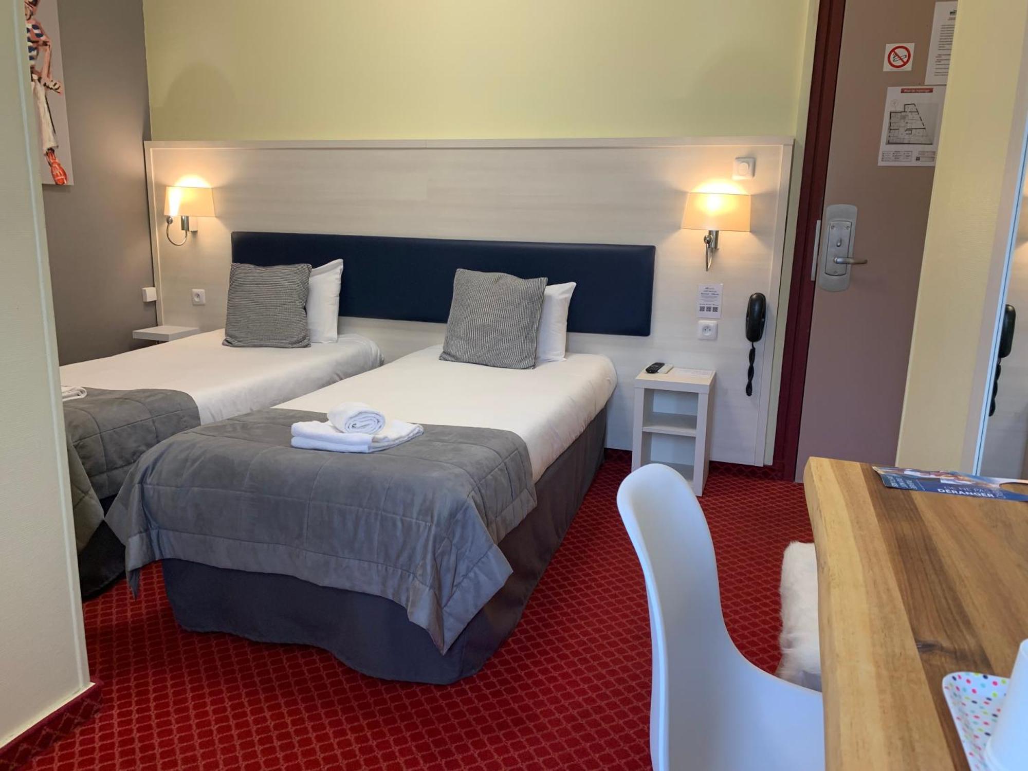 סנטה Brit Hotel Bleu Nuit מראה חיצוני תמונה