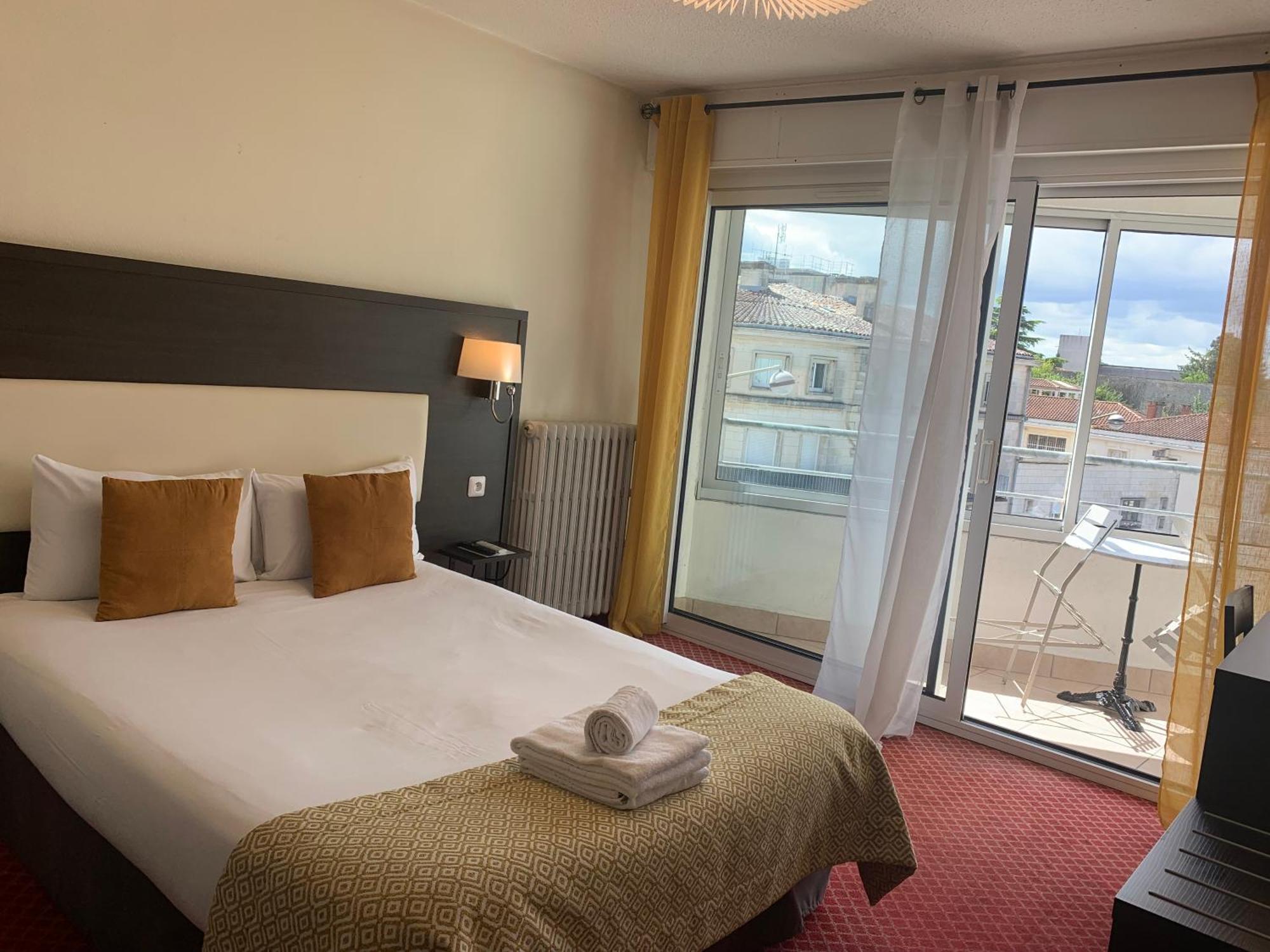סנטה Brit Hotel Bleu Nuit מראה חיצוני תמונה