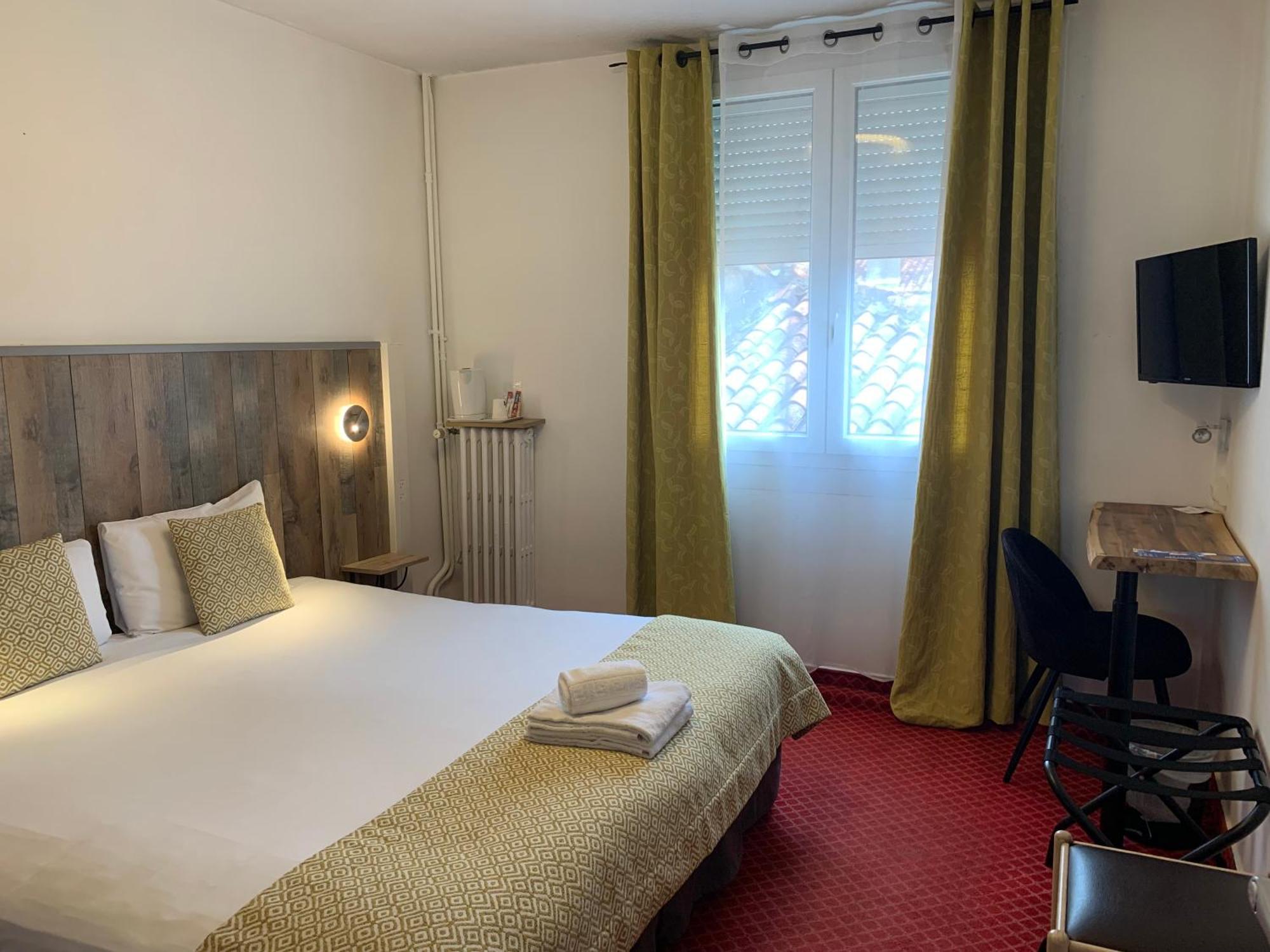 סנטה Brit Hotel Bleu Nuit מראה חיצוני תמונה