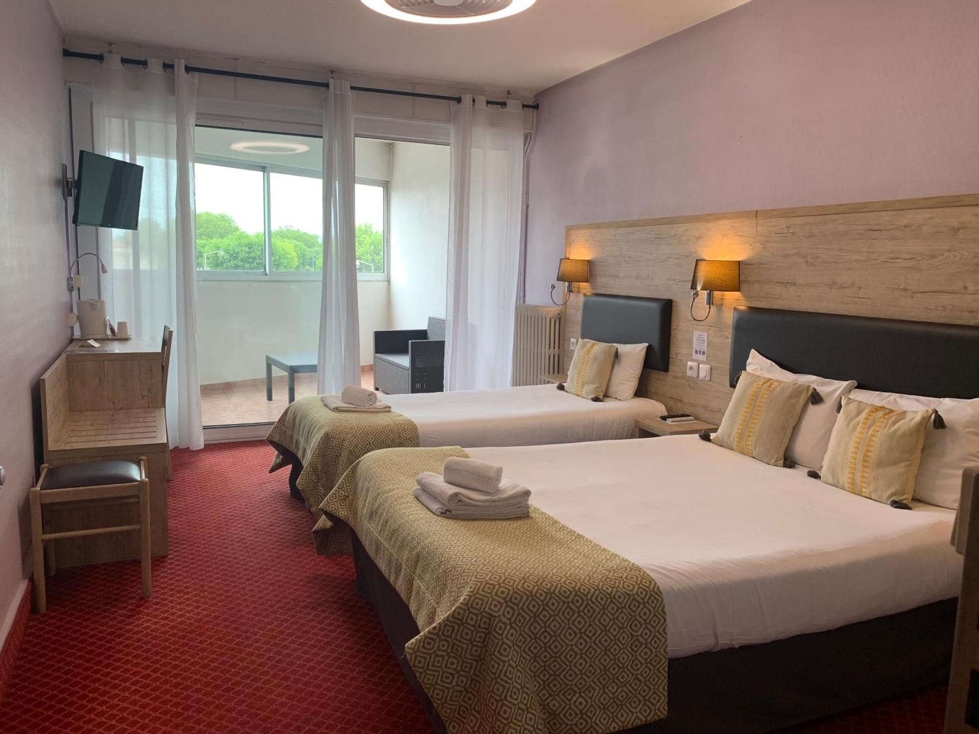 סנטה Brit Hotel Bleu Nuit מראה חיצוני תמונה