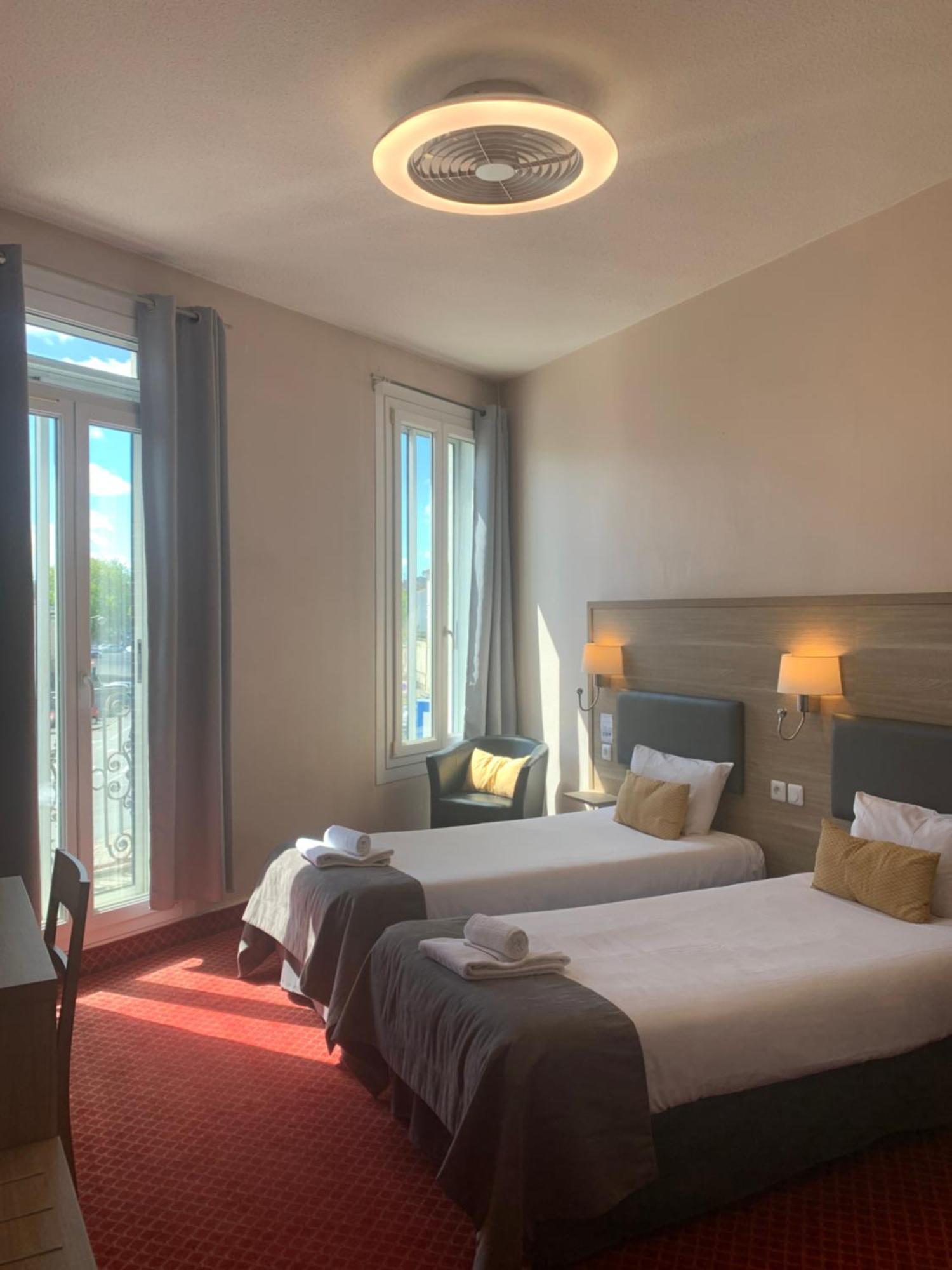 סנטה Brit Hotel Bleu Nuit מראה חיצוני תמונה