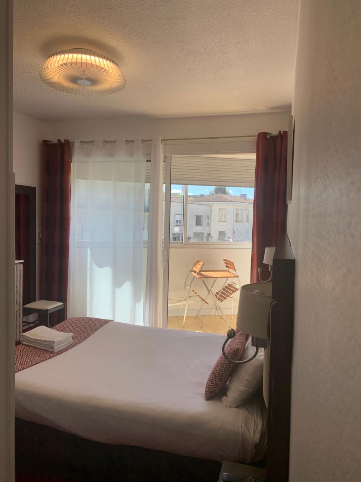 סנטה Brit Hotel Bleu Nuit מראה חיצוני תמונה